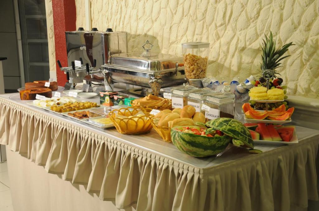 Palace Hotel 5A มาเนาส์ ภายนอก รูปภาพ